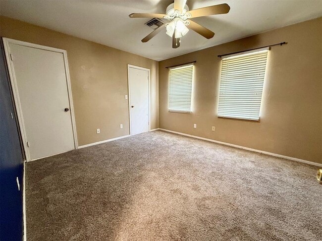 Building Photo - 2329 Heatherfield Ln