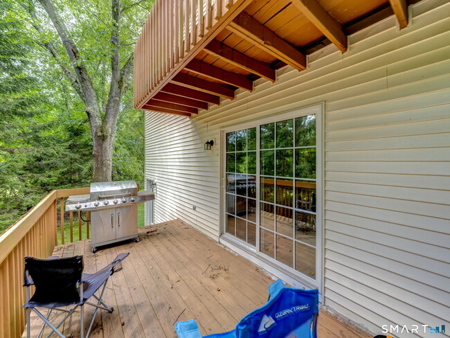 Building Photo - 47 Tunxis St