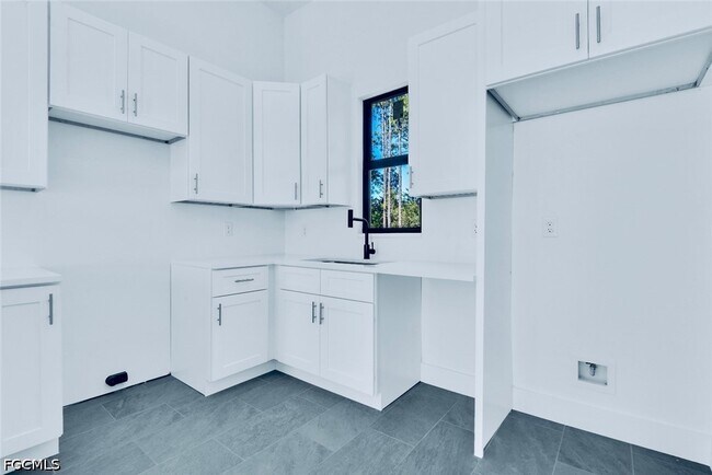 Building Photo - 1603 East 14th Street