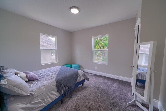 Building Photo - 1482 Hildreth Ave