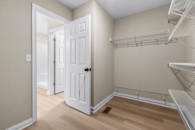 Building Photo - 116 Lambert Fld