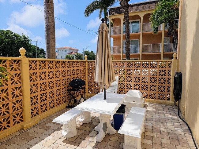 Building Photo - 3575 Gulf Blvd