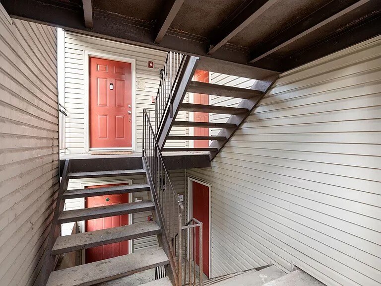 Building Photo - 420 Elysian Fields Rd