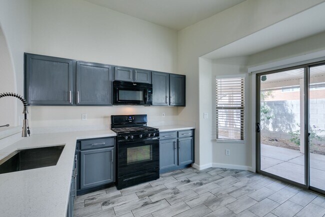 Building Photo - Beautiful 3 bedroom home near South Summerlin!