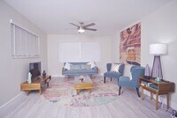 Building Photo - 2543 E Brill St