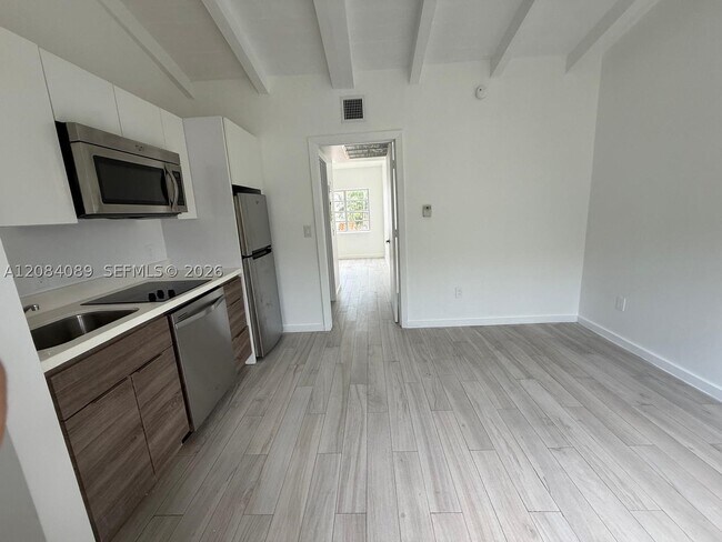 Building Photo - 1450 Meridian Ave