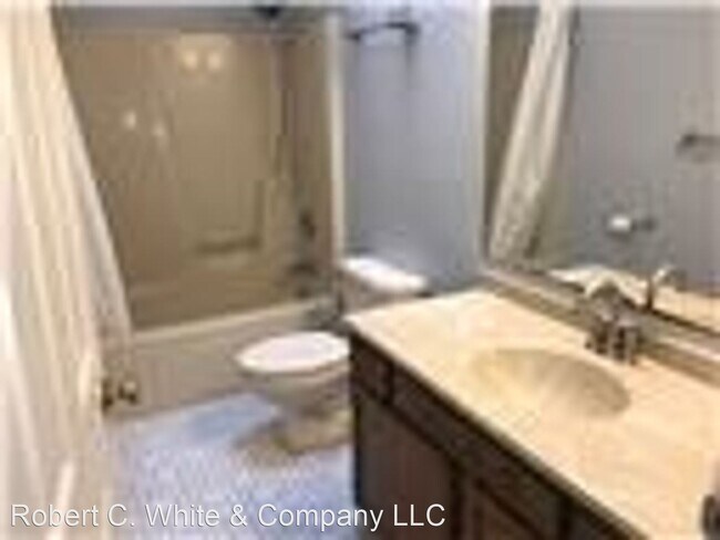 Building Photo - 2 br, 1.5 bath House - 29 Colonial Village