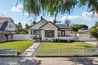 Building Photo - 230 S B St