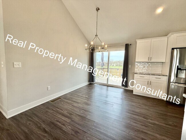 Building Photo - $500 off Move In Special on 4-bedroom, 3-b...