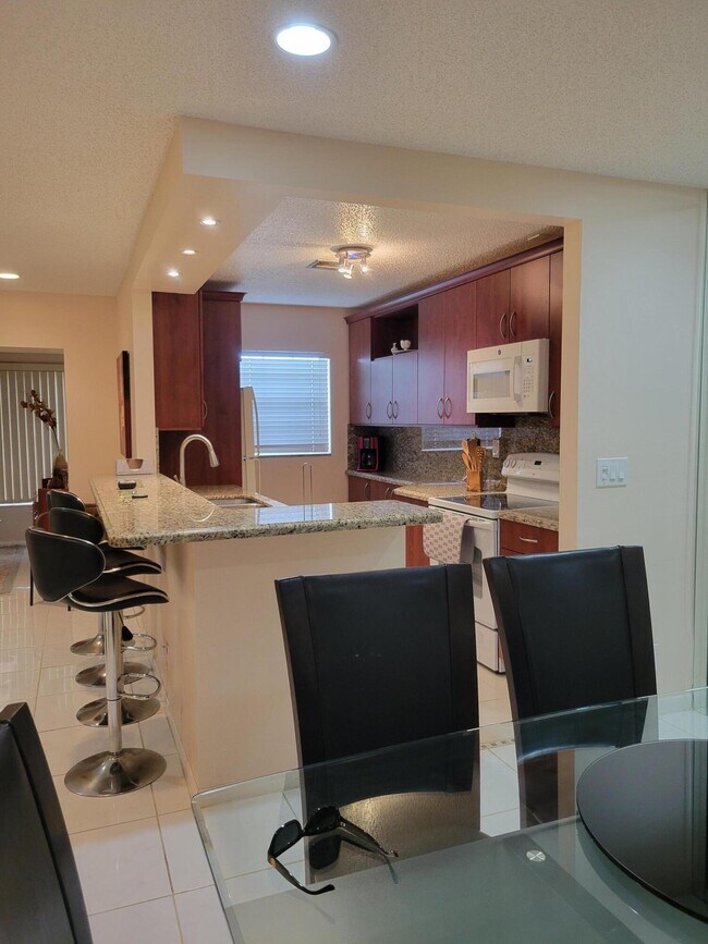 Building Photo - 14629 Canalview Dr
