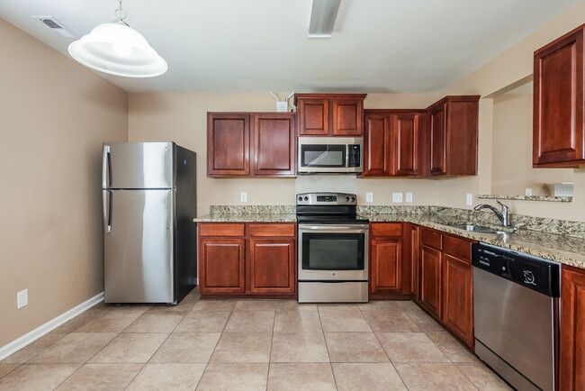 Building Photo - 2243 Brandybuck Ln
