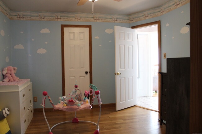 Building Photo - 20 Westchester Dr