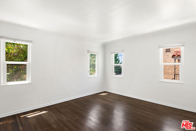 Building Photo - 7926 4th St