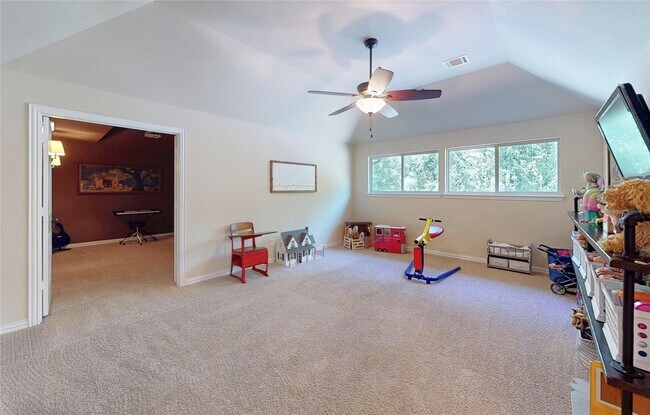 Building Photo - 25003 Stratton Meadows Dr