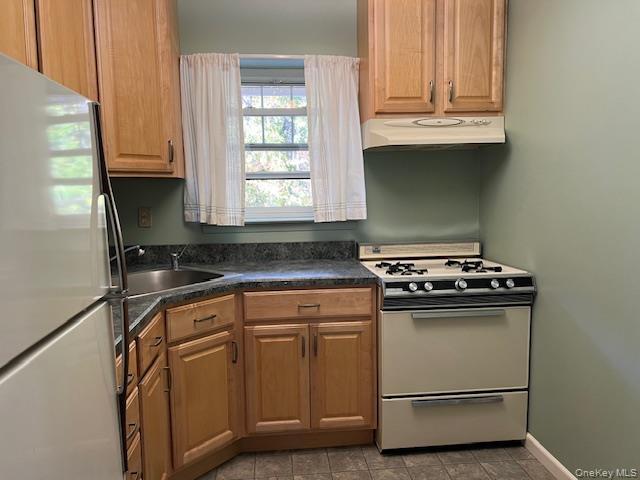 Building Photo - 6 Glen Hollow Dr