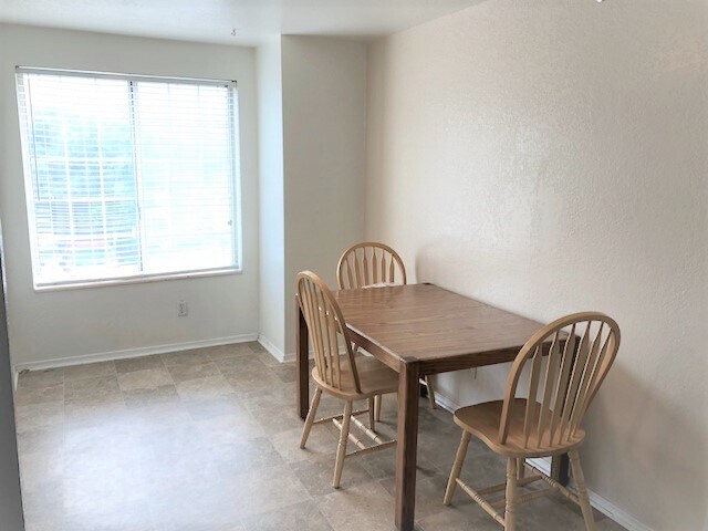 Dining Area - 728 W 1720 N