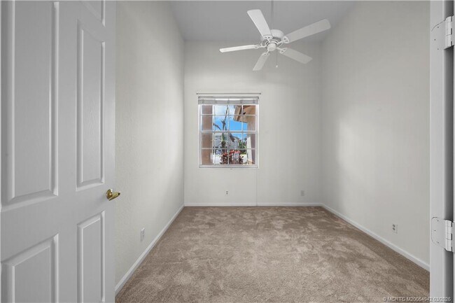 Building Photo - 2529 SW Park Meadows Trail