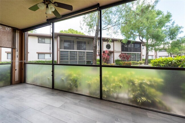 Building Photo - 9522 N Belfort Cir