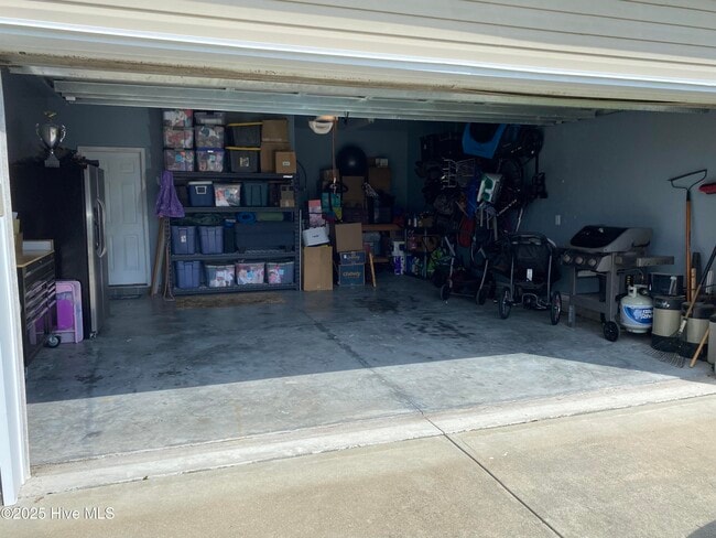 Building Photo - 127 Pamlico Drive