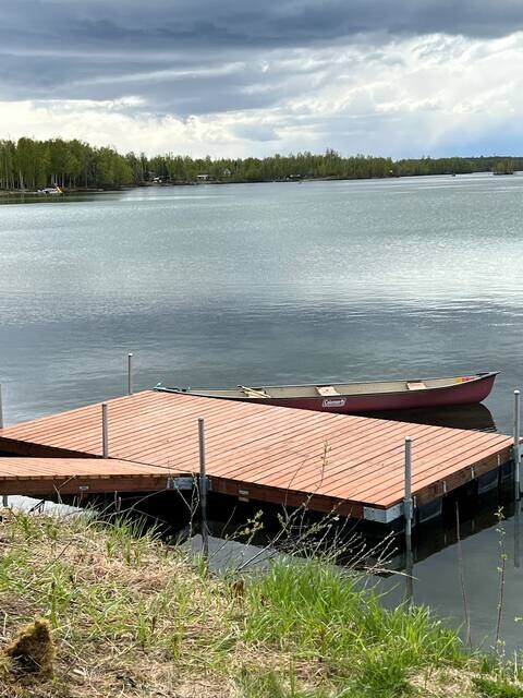 Building Photo - 530 S Lake St