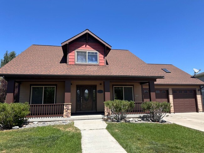 Primary Photo - Gorgeous 3 Bedroom Home in Elk Grove Commu...