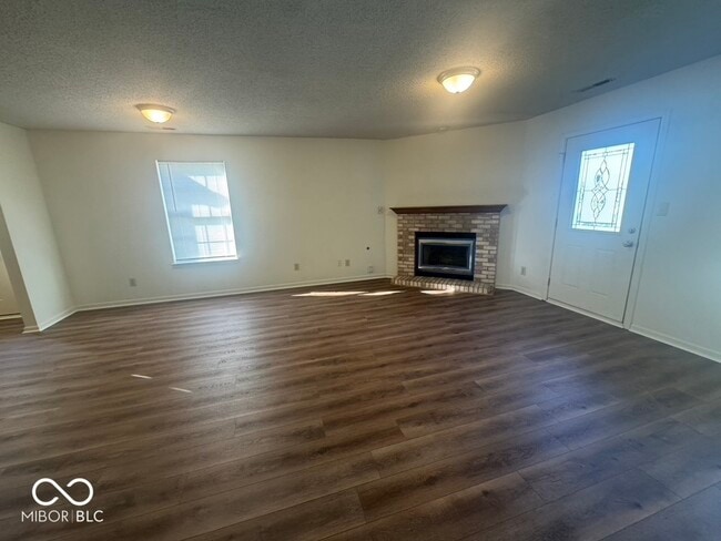 Building Photo - 1224 Edgewater Dr