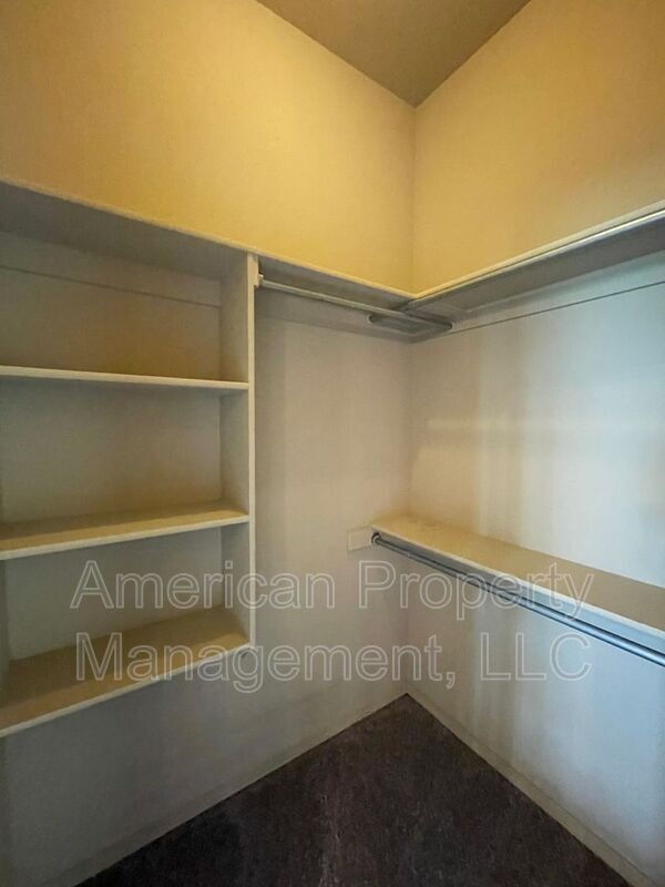 Building Photo - 15624 S Birch Ave