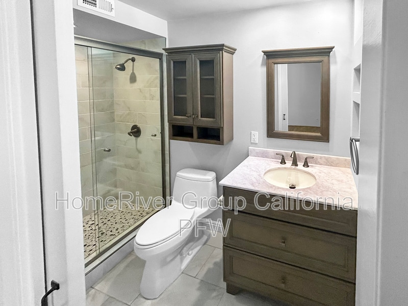 Building Photo - 31569 Lindero Canyon Rd