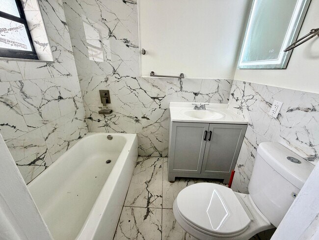 Building Photo - 5730 NW 27th Ct