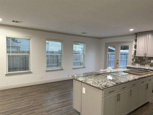 Building Photo - 6646 Limestone St