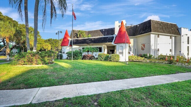 Building Photo - 4750 NW 22nd Ct