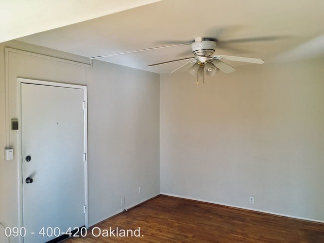 Building Photo - 400 N Oakland Ave