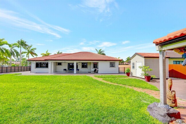 Building Photo - 13203 SW 205 Ln