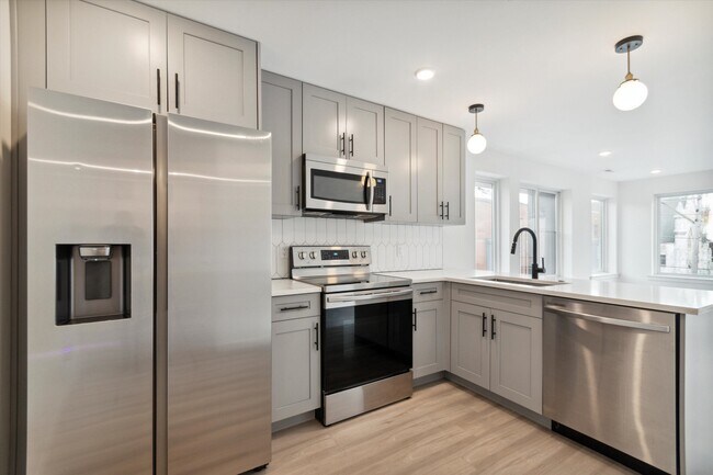 Building Photo - 1338 N 15th St