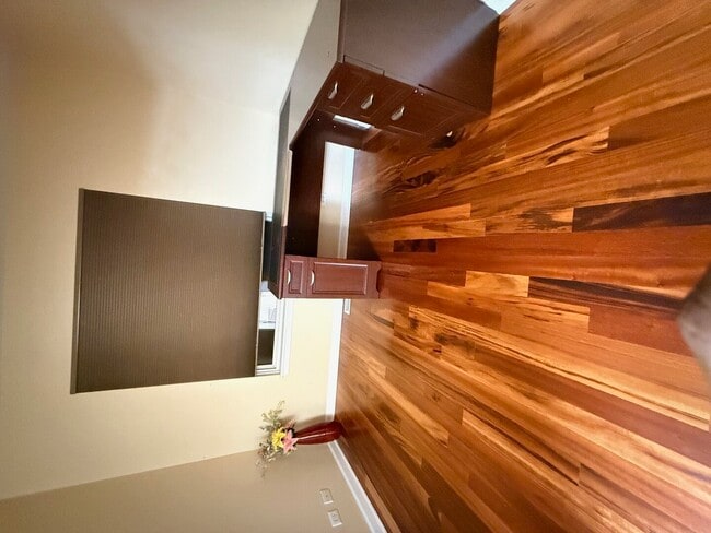 Building Photo - 3161 Hopewell Dr