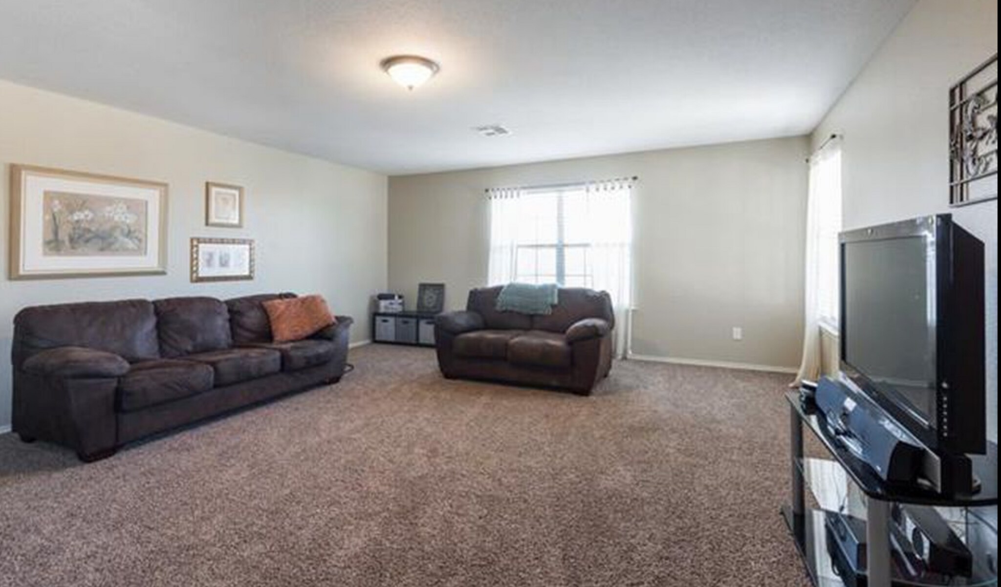 Building Photo - 4405 Woodstock Dr