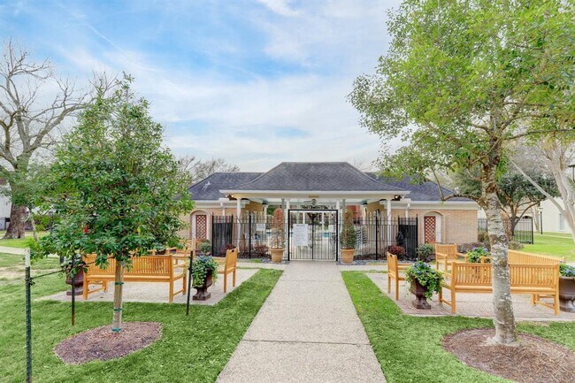 Building Photo - 7603 Olympia Dr