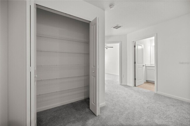 Building Photo - 3632 SE 37th Ct