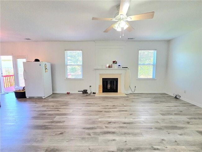 Building Photo - 1140 Foxcroft Dr