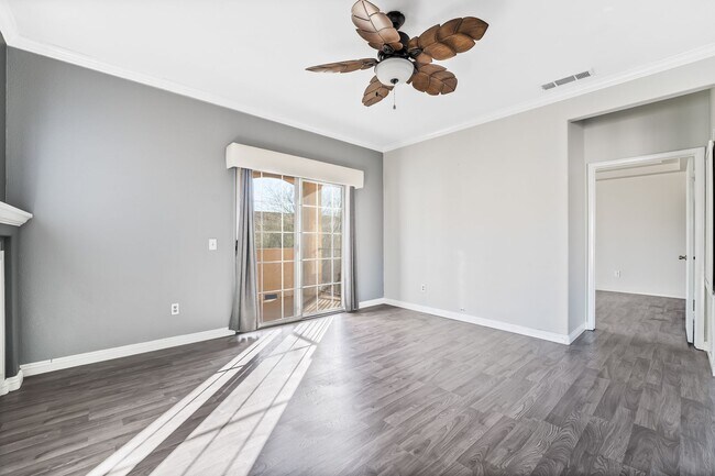 Building Photo - 1851 Hillpointe Rd