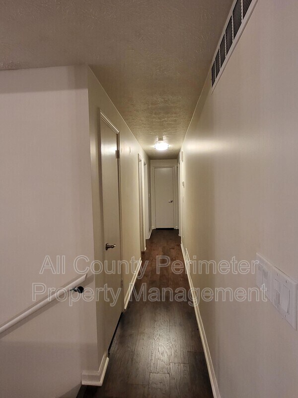 Building Photo - 3992 Joshua Ln