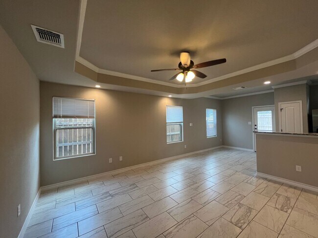 Building Photo - 6302 Luglio Ln