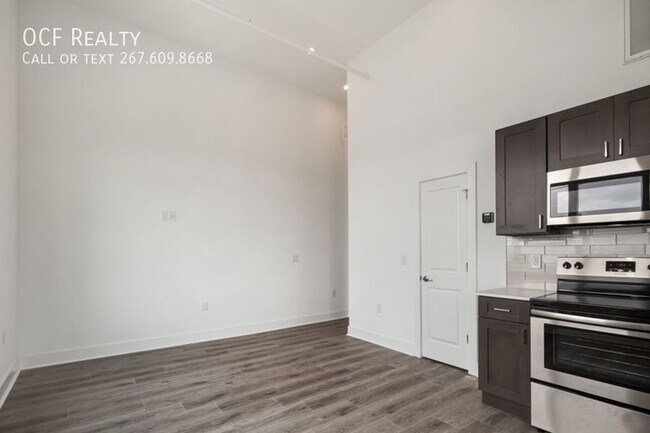 Building Photo - 1705 Jackson St