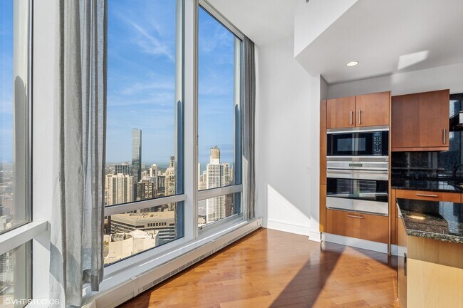 Building Photo - 401 N Wabash Ave