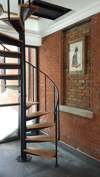 Building Photo - 80 Union St