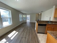 Building Photo - 2585 Grassy Point Dr