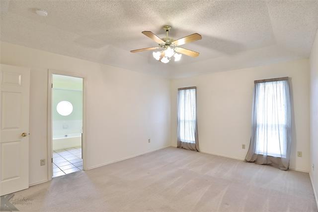 Building Photo - 2965 Red Oak Cir