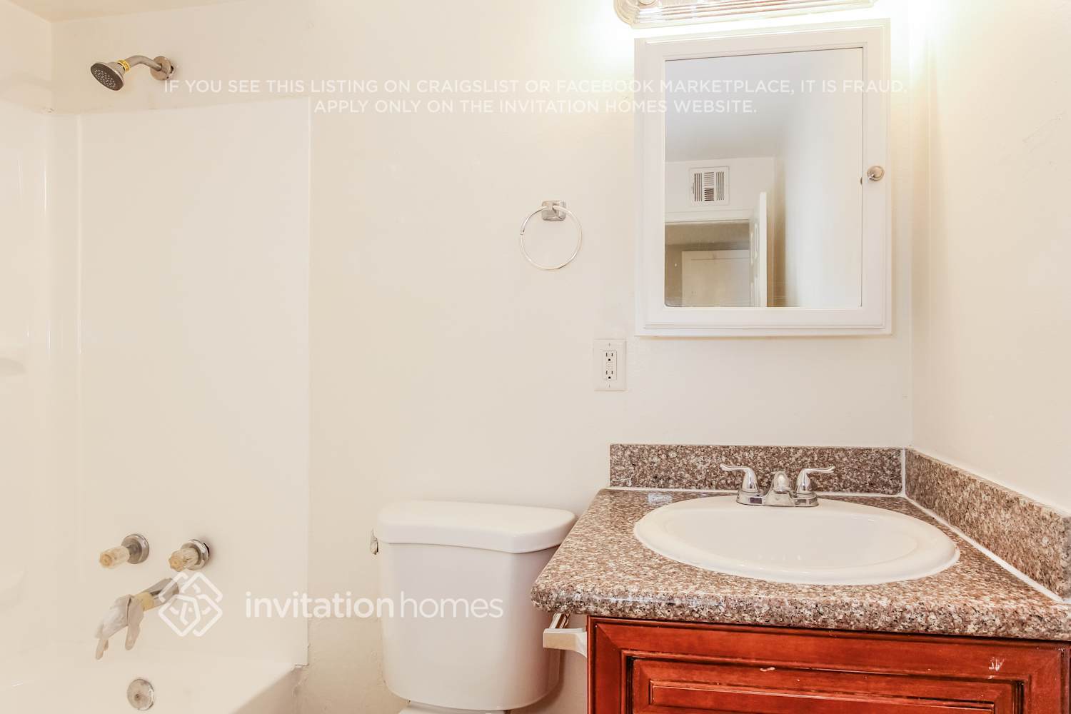 Building Photo - 4454 W Avalon Dr