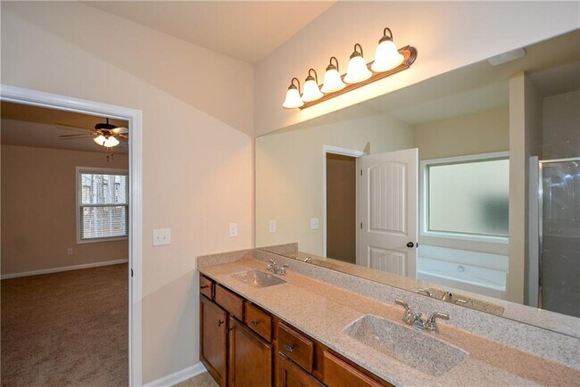 Building Photo - 4106 Water Mill Dr