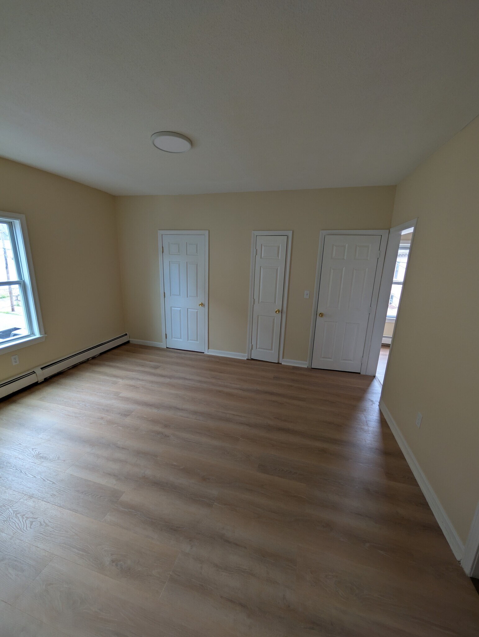 Building Photo - 476 3rd St
